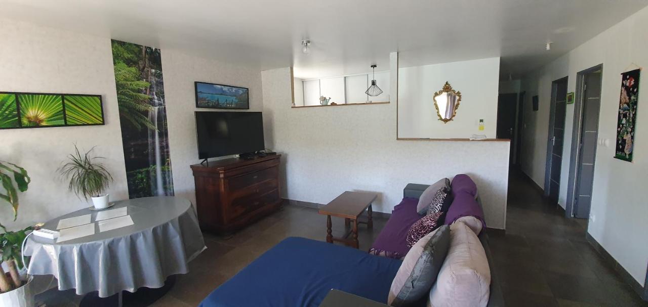 2 Vraies Chambres Privees Au Calme Dans Villa De Campagne Plain-Pied 105M2 Avec Piscine A Montfaucon Montfaucon  Εξωτερικό φωτογραφία